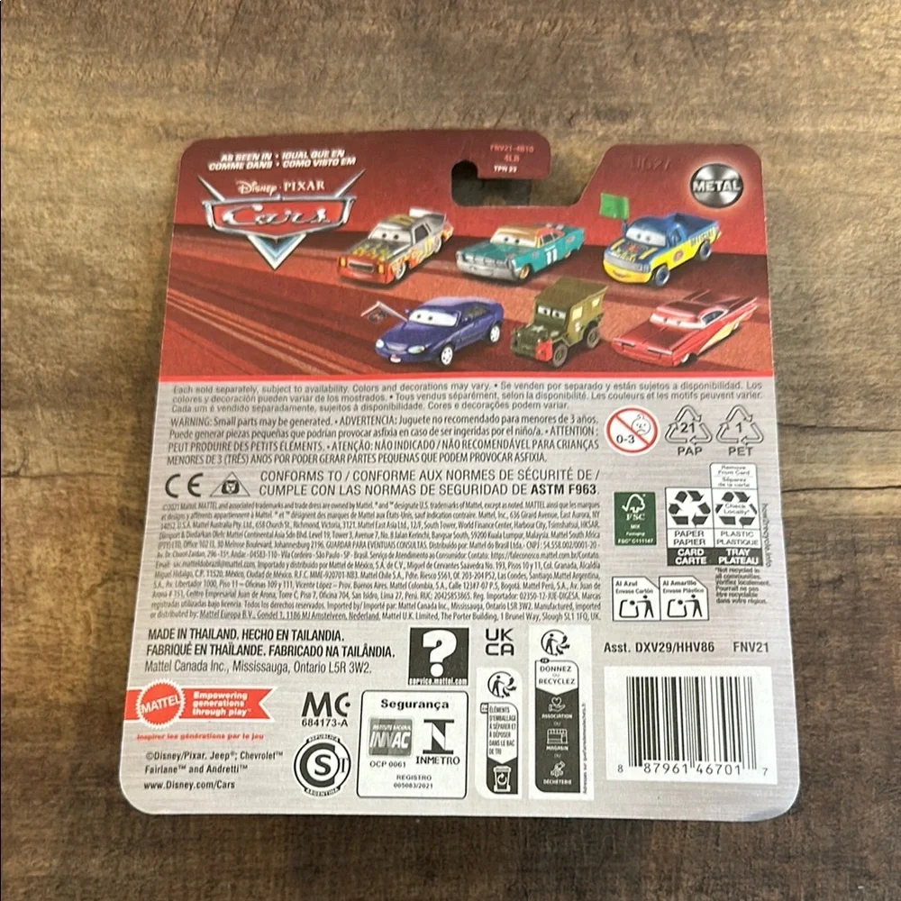 Mattel Disney Pixar Cars Lightning McQueen with Shovel Toy Car - New in box - Picture 3 of 3